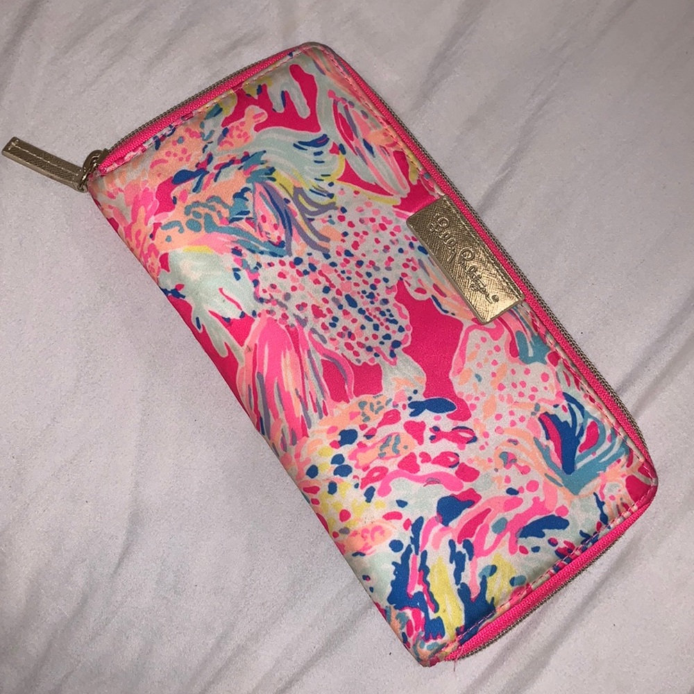 Lily Pulitzer wallet pink